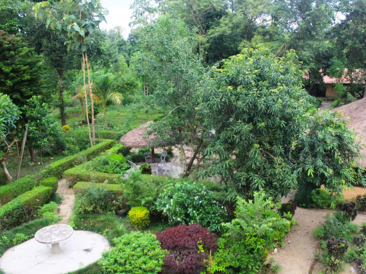 Bardia Jungle Cottage Bardiya Exteriör bild